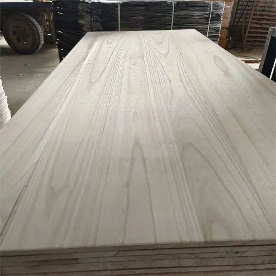 Tavolo da pranzo allungabile rettangolare in legno massello di rovere nordico con impiallacciatura per 6 persone
